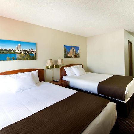Riviera Motor Inn Saskatoon Dış mekan fotoğraf