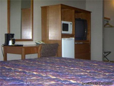 Riviera Motor Inn Saskatoon Oda fotoğraf